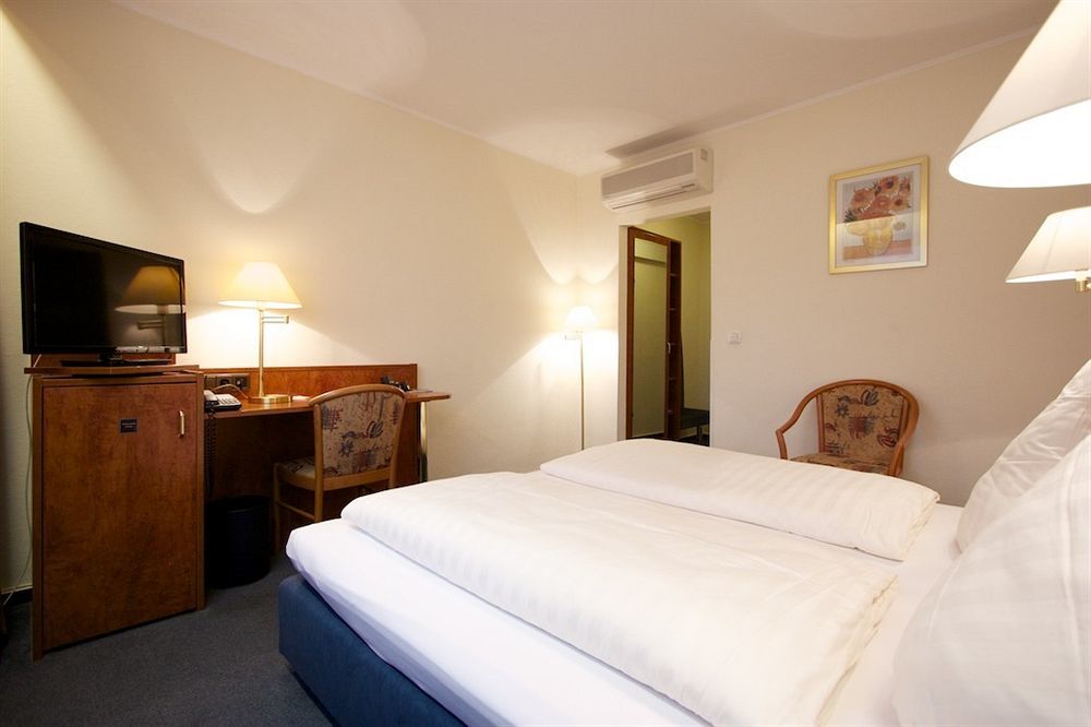Falk Hotel Франкфурт-на-Майне Экстерьер фото