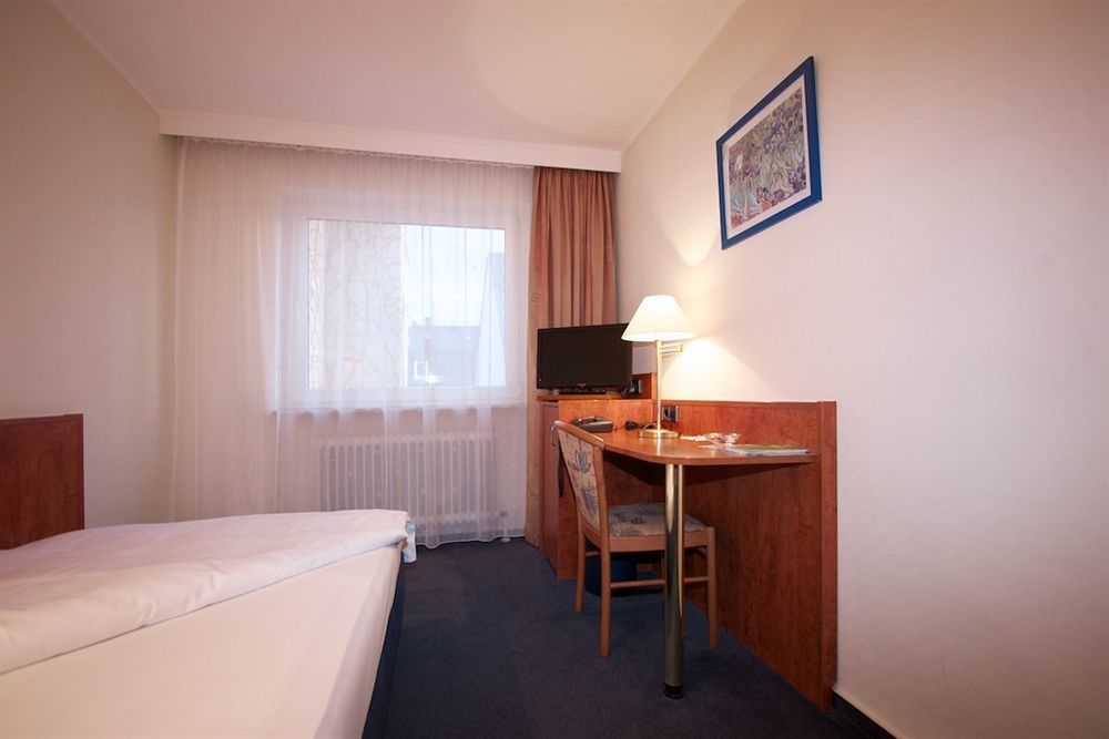 Falk Hotel Франкфурт-на-Майне Экстерьер фото