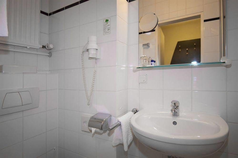 Falk Hotel Франкфурт-на-Майне Экстерьер фото