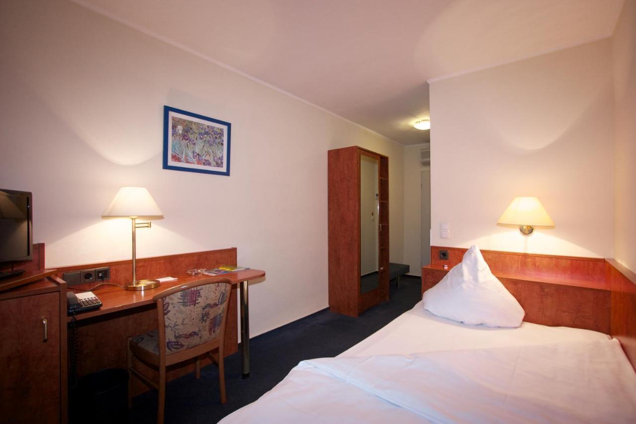 Falk Hotel Франкфурт-на-Майне Экстерьер фото