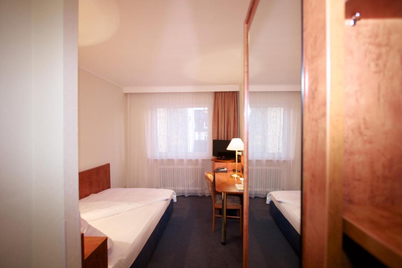 Falk Hotel Франкфурт-на-Майне Экстерьер фото